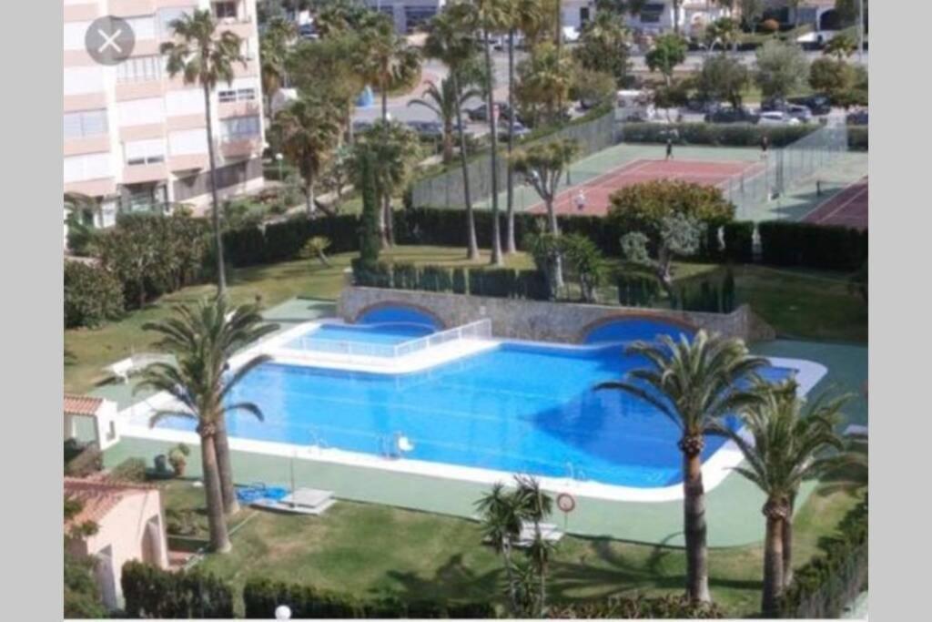 Apartamento A Estrenar En Primera Linea De Playa ตอร์ร็อกซ์ ภายนอก รูปภาพ